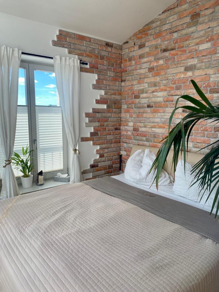 Historisches Loft auf der Insel am Wasser - Housity