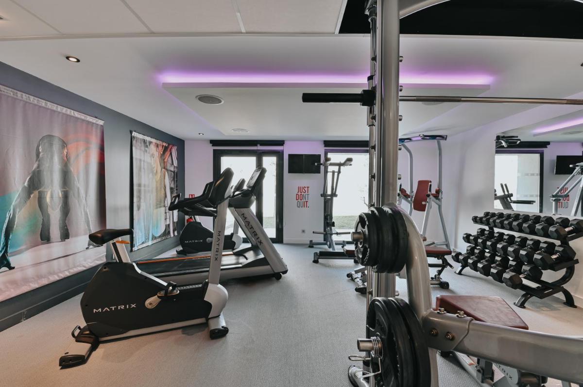 Salle ou équipements de sports de l'établissement Le Meez