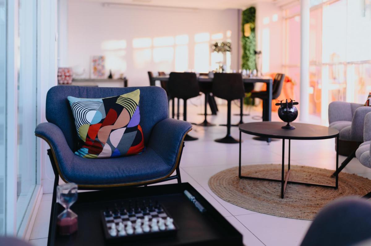 Coin salon dans l'établissement Le Meez