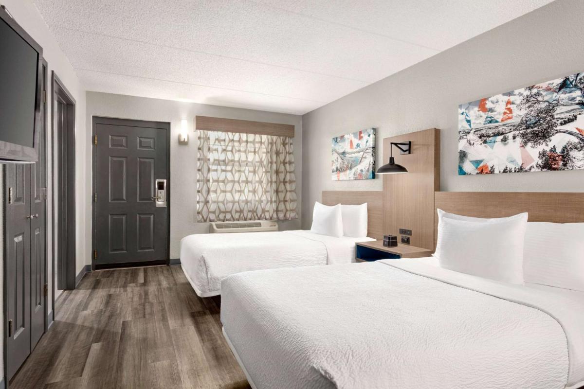 La Quinta Inn by Wyndham Temple - Housity