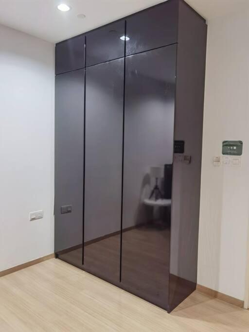 JW 118 Tree Premier Luxury Suite Gurney - Housity