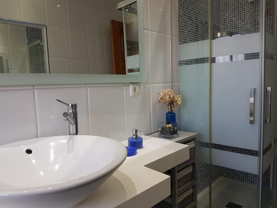 Confortable vivienda de uso turístico con jardín - Housity