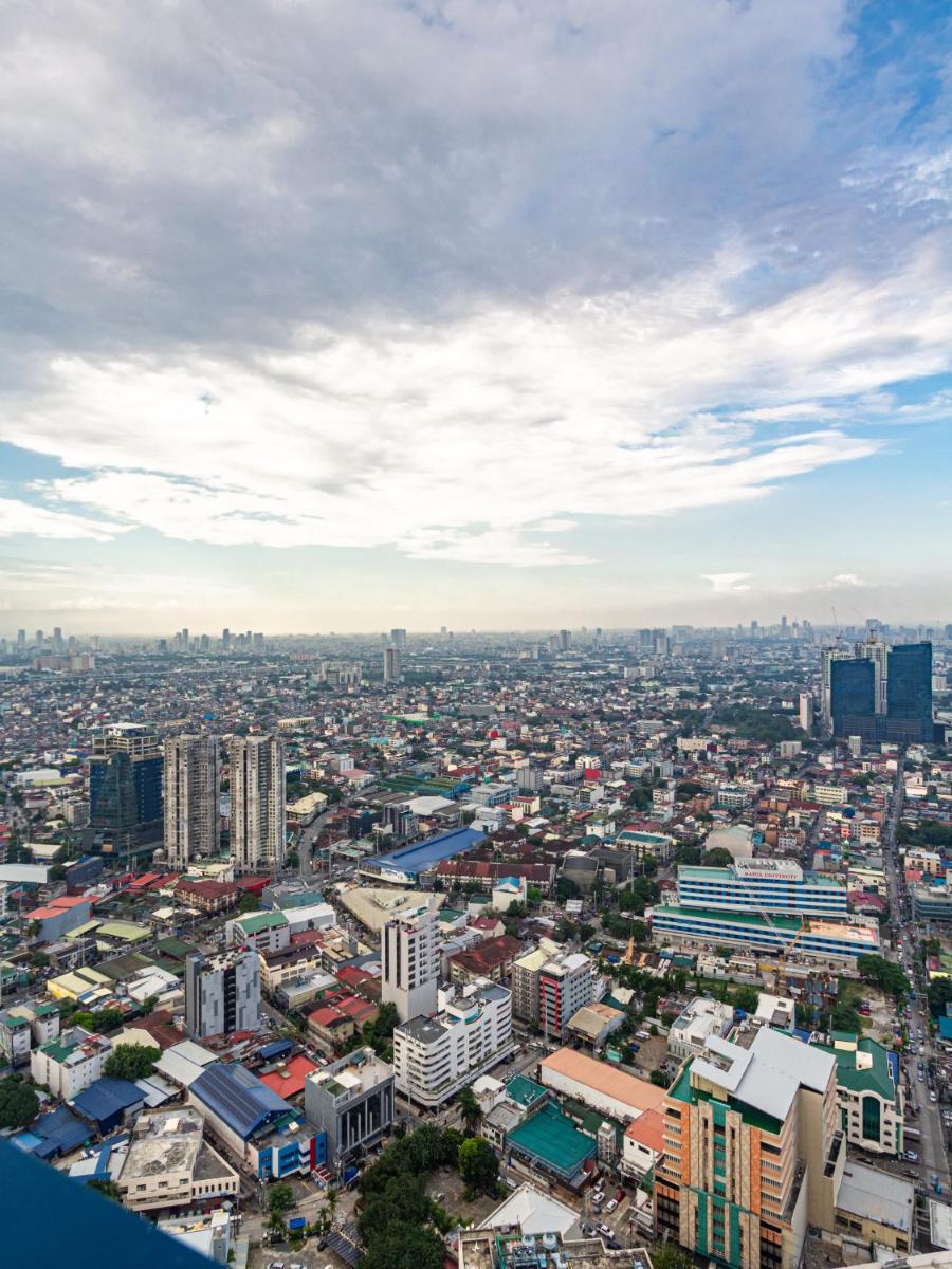 Deluxe Apartments Cozy & Homy in Makati Manila Netflix - Housity