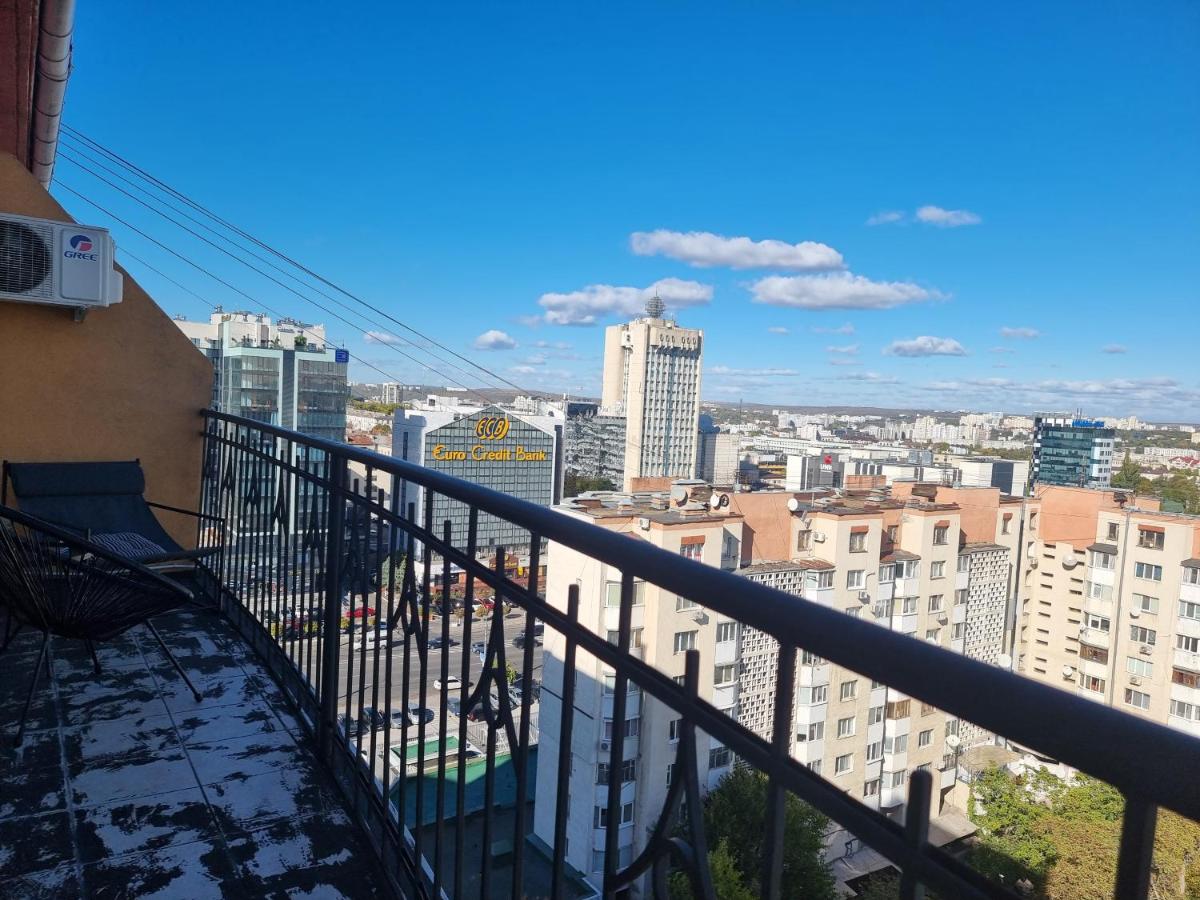 Просторная квартира с терассой в центре Кишинёва - Housity