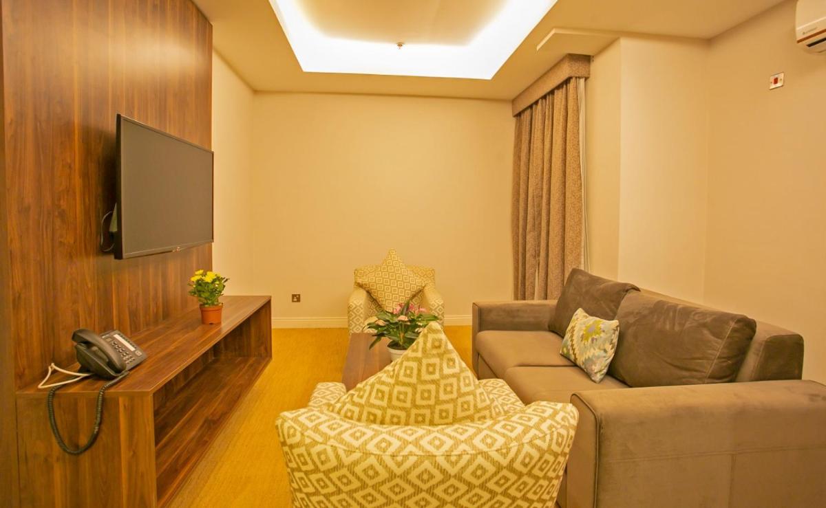 Oyyo Plaza Hotel Apartment - Housity