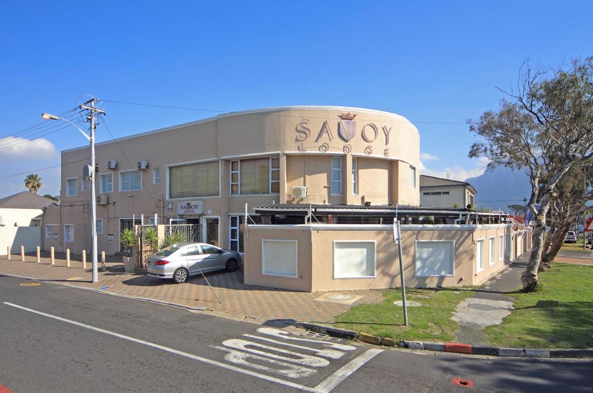 Savoy Lodge - Housity