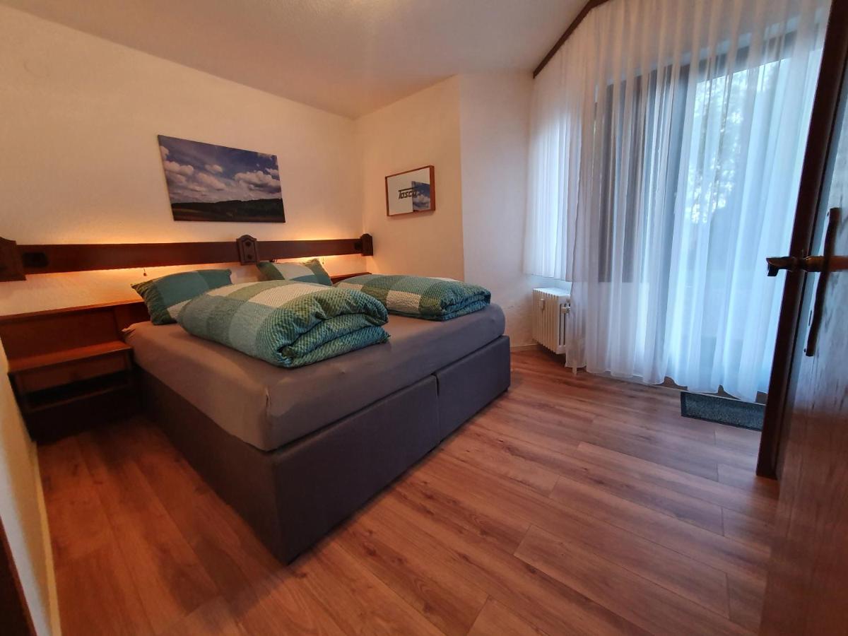 Ferienhaus-Schönwald im Herzen des Schwarzwaldes 2Zimmer-Wohnung & Terrasse & Whirlpool App16 - Housity