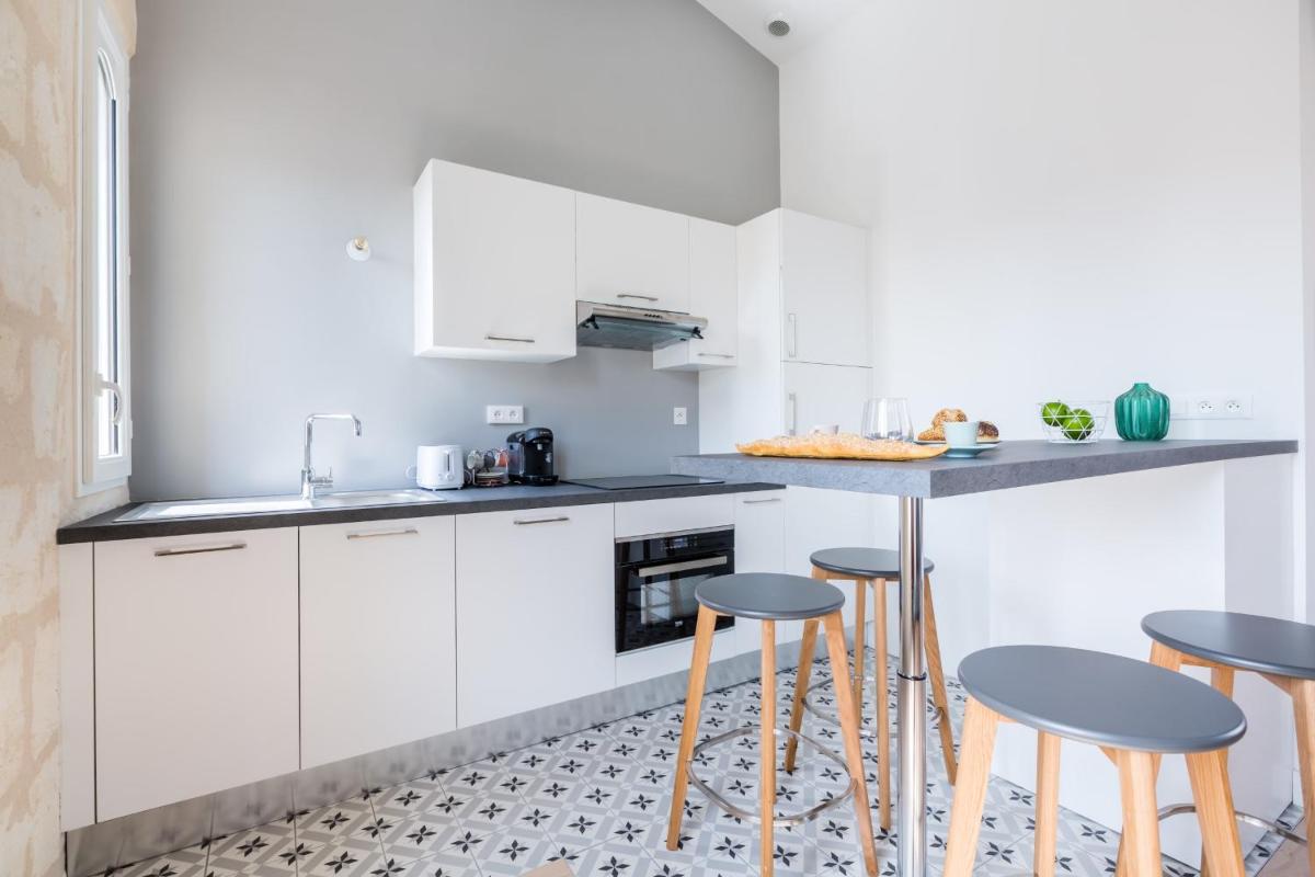 Splendid flat located in the heart of the Chartrons a few steps from Quays - Housity