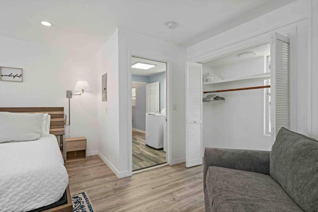 Culdesac Cottage in Central San Antonio - Housity
