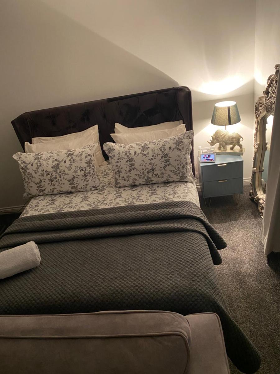 Niv’s Home away from Home - Housity