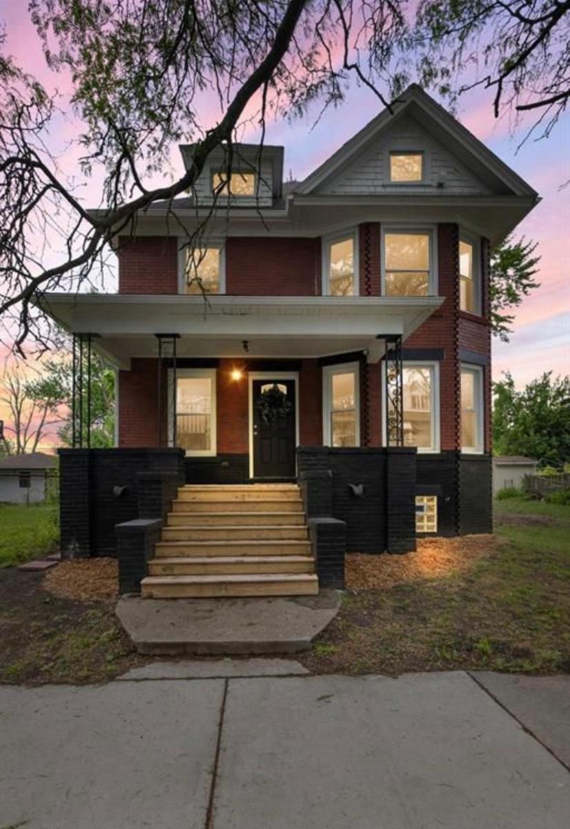 Cozy 4 beds 2 baths house/downtown Detroit - Housity