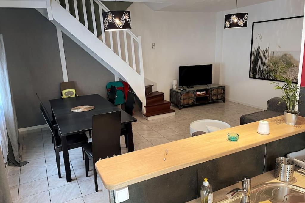 Maison centre bourg à 50m de la plage - Housity