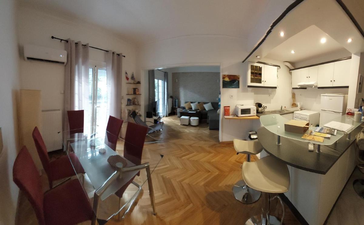 Athens Riviera apt with seaview, 15' to Acropolis - Hizvo
