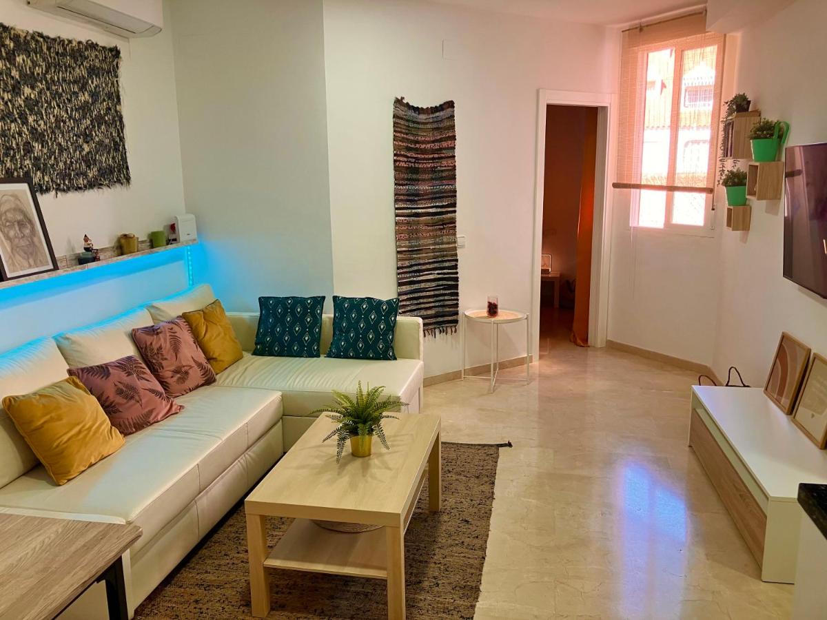 Moderno apartamento junto a la playa y el centro - Hizvo