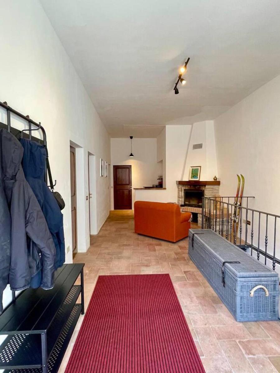 Casa Lola a Lovely 3-Bed House in Bolognola - Housity