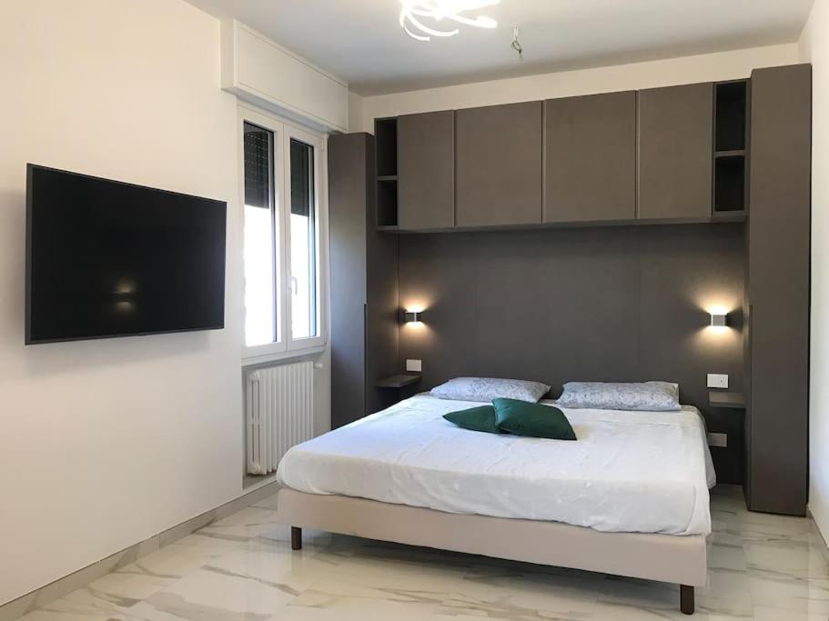 Zeus-08: Splendido monolocale, zona San Siro - Housity