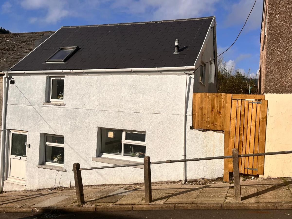 dyffryn cottage - Housity