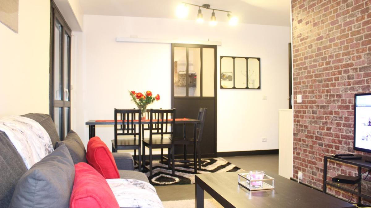 Appart'Hôtel Spacieux et Lumineux - Paris-Orly - Housity