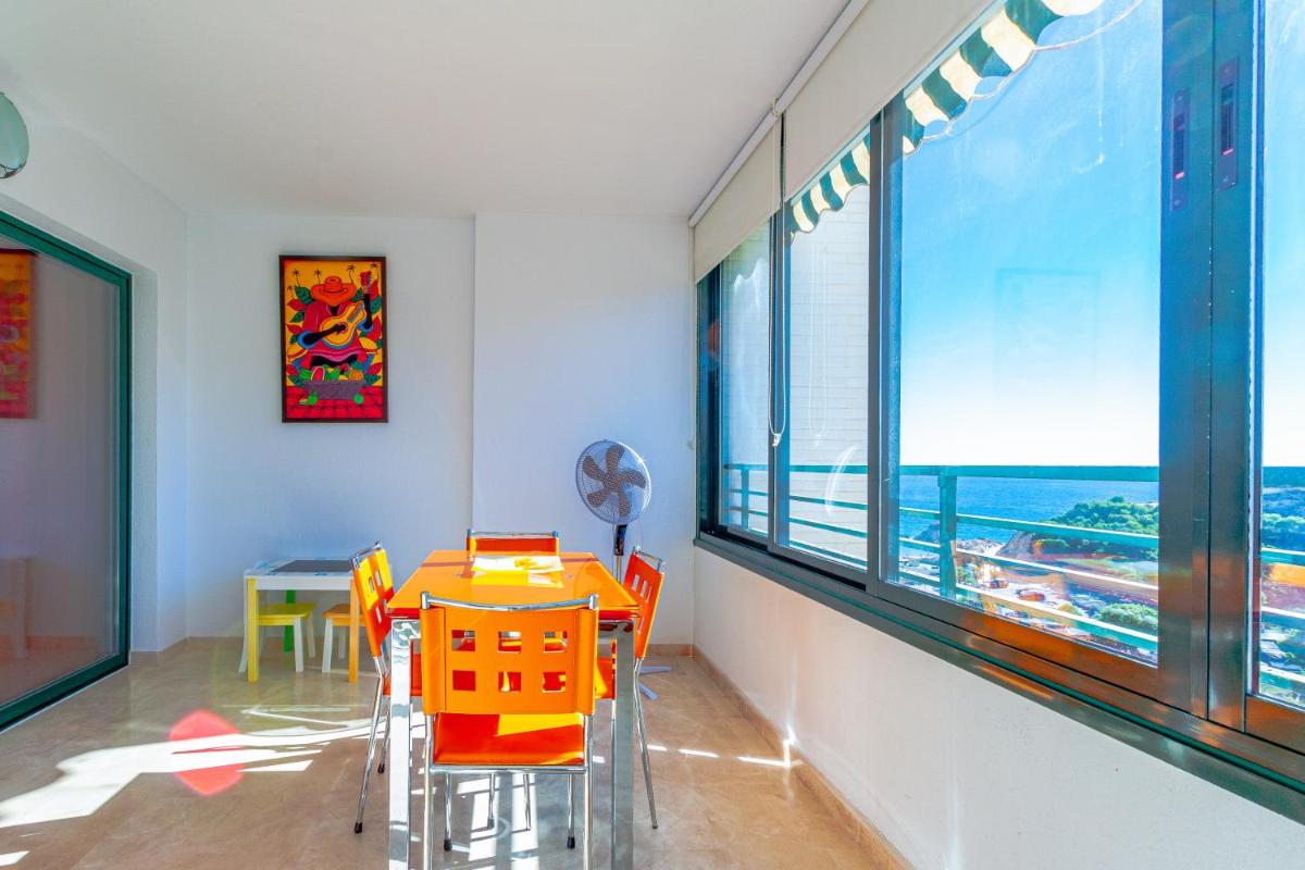 Balcón del Mar Sunny Apartment - Housity