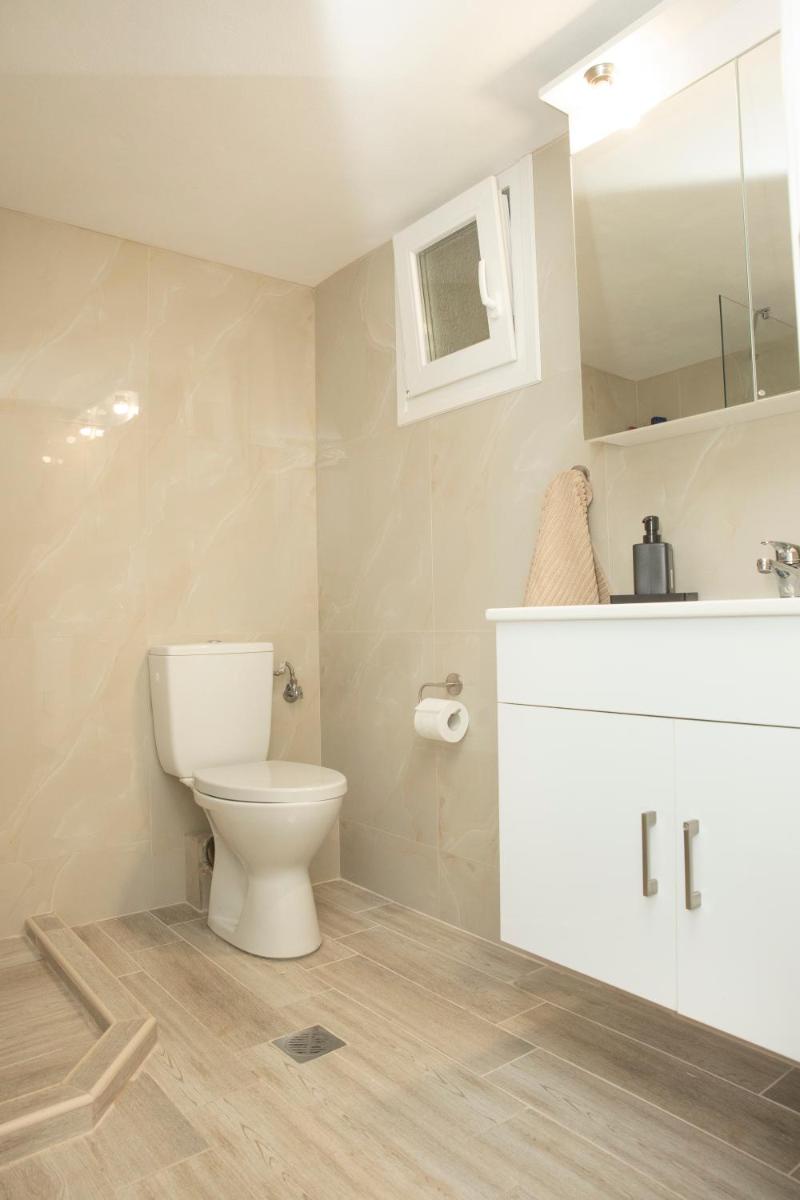 Suitetrails - Alchemia, beautiful spacious apartment in Giannitsa