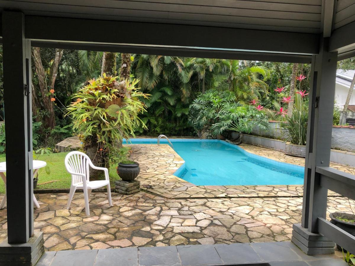 Chalé com 3 dormitórios Riviera de São Lourenço - Housity