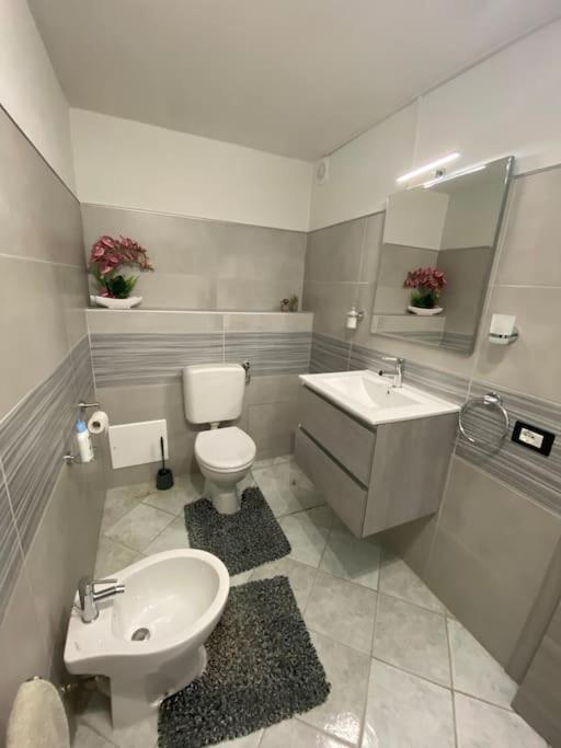 Love nest 17 senza vasca idromassaggio - Housity