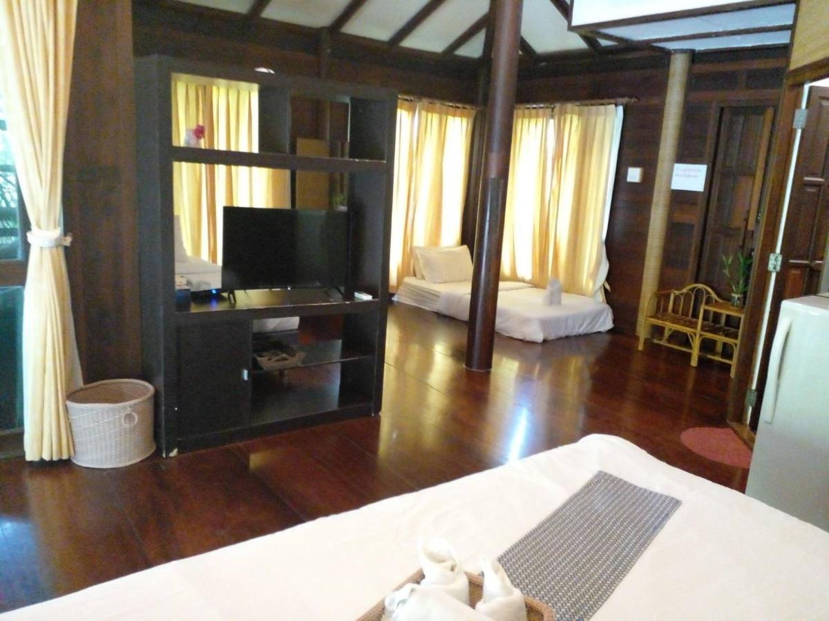 BaanSuanLeelawadee Resort Amphawa - Housity
