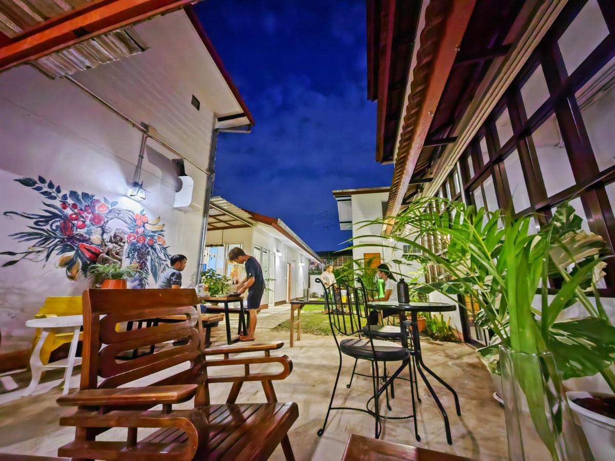 Chiang Mai Gate house - Hizvo