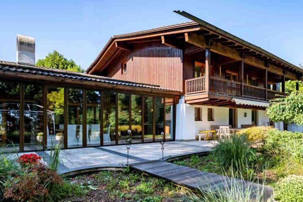 whole villa Munich, Alps view, Quiet and spacious - Housity