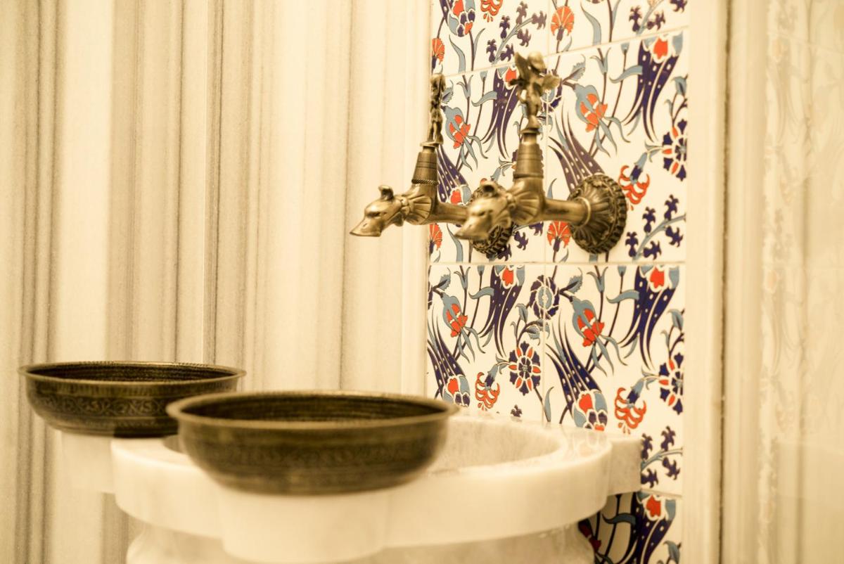 Flat with Turkish Hammam and Bar in Beyoglu - Housity