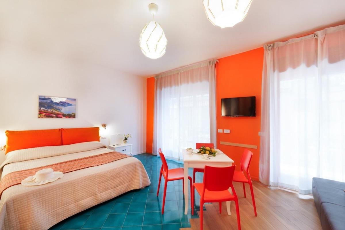 Sofì Sorrento Suites - Housity
