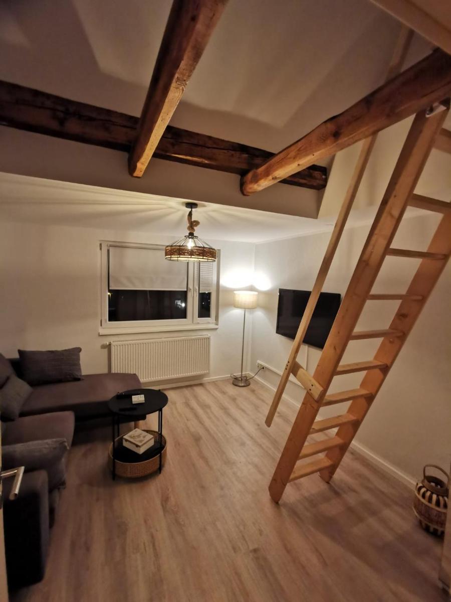 Mansarde Ferienwohnung - Modern - Zentral - PayTV - Housity