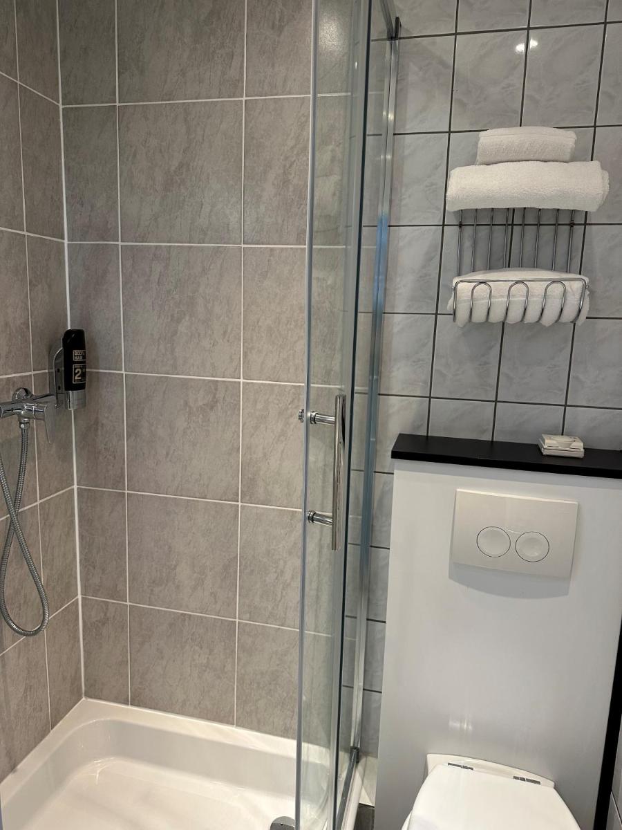Hotel Goldenes Lamm - Housity