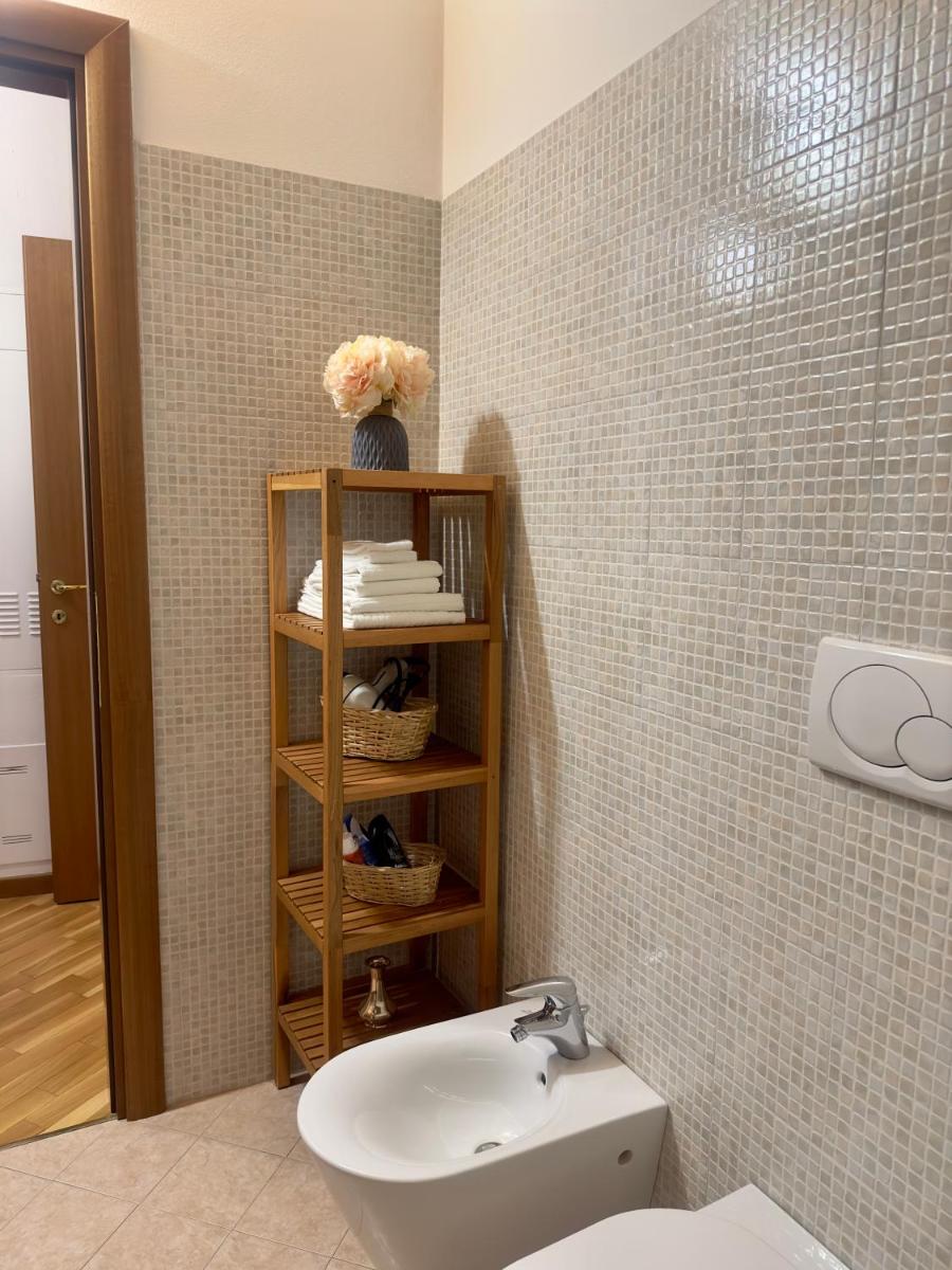 Stella Apartment , Bergamo Center Modern Comfort - Housity