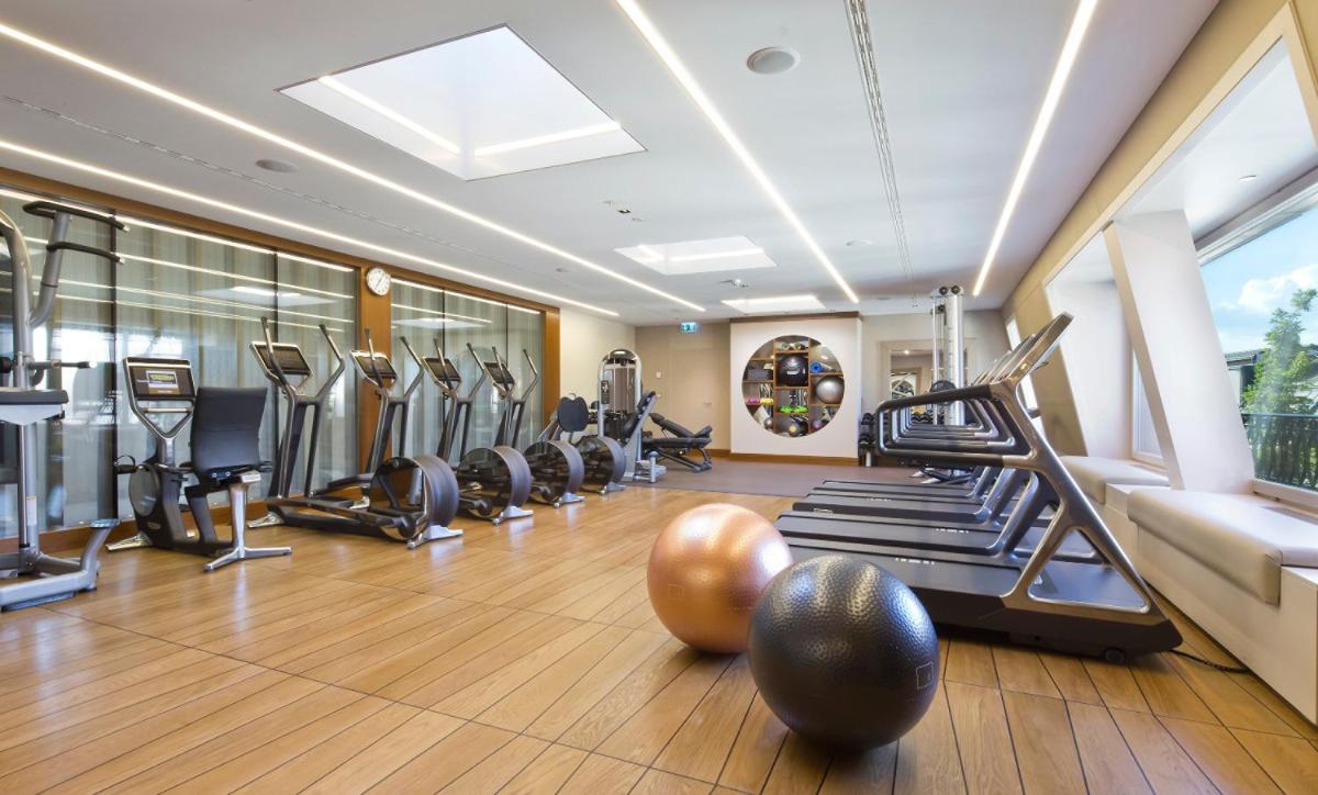 Four Seasons Hotel des Bergues Geneva - Housity