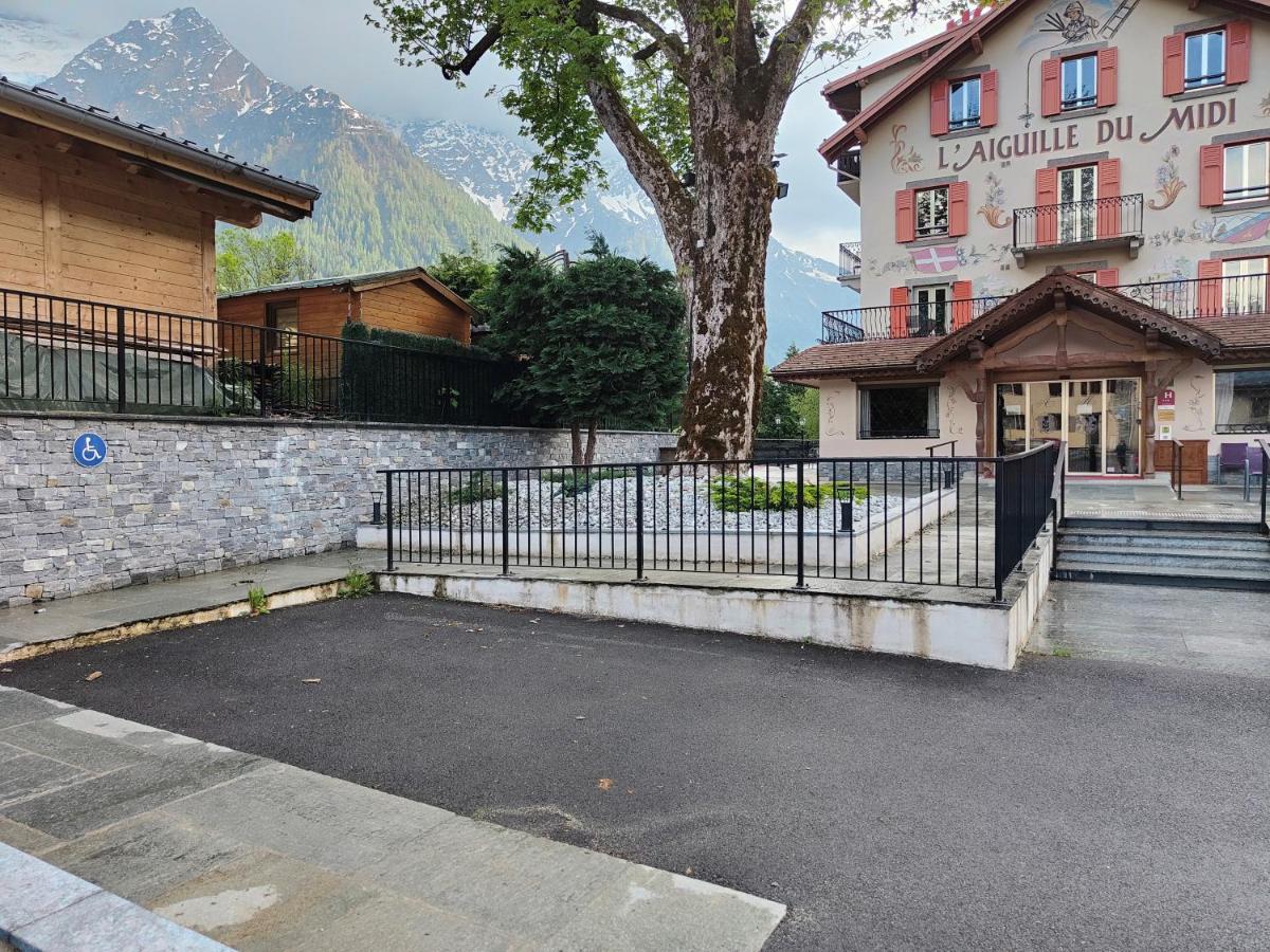 Vue générale sur la montagne ou vue sur la montagne depuis l'hôtel