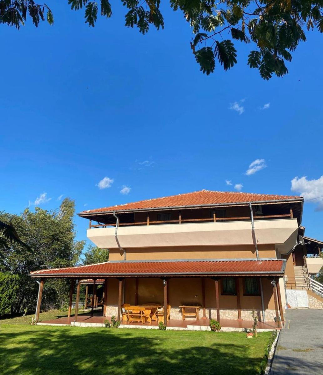 Villa Manevi - Housity