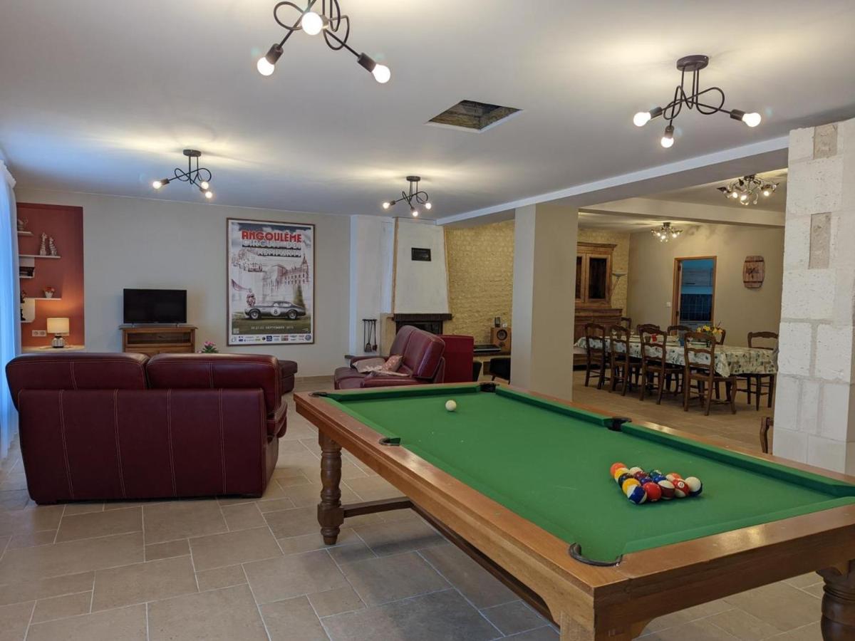 Gîte Montmoreau, 4 pièces, 6 personnes - FR-1-653-73 - Housity