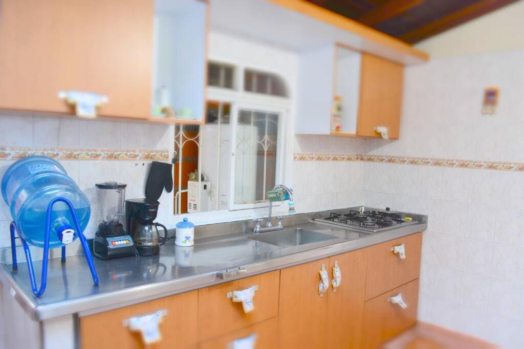 Casa familiar y agradable, parqueadero y BBQ - Housity