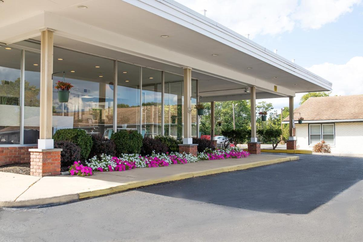 Crystal Inn Eatontown - Housity