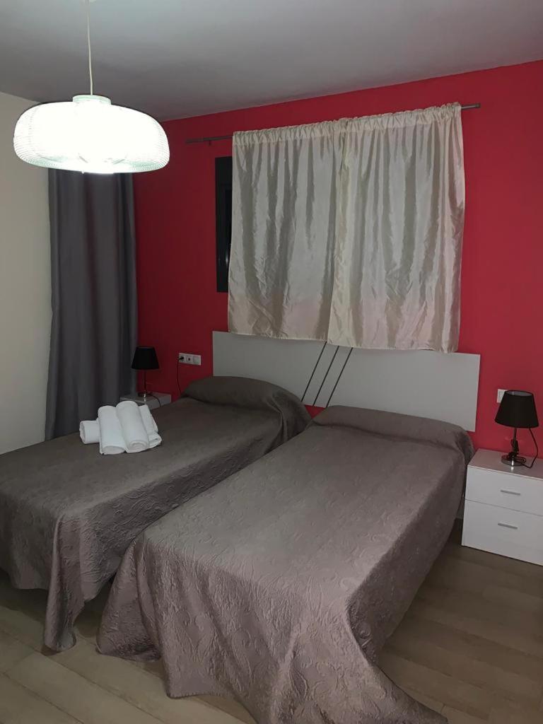 Apartamentos 16:9 Suites Almería - Housity