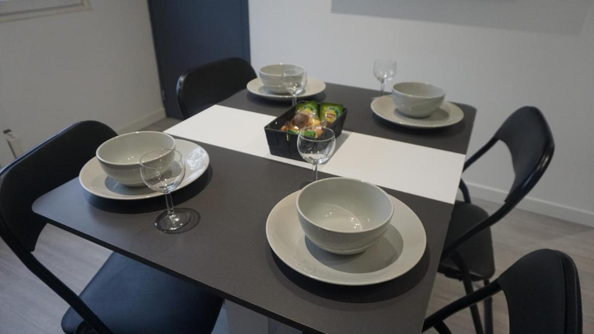 Suitetrails - Cosy T2 Wifi Parking Proche gare CENTRE VILLE