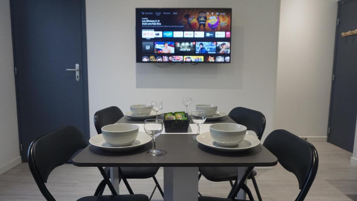 Cosy T2 Wifi Parking Proche gare CENTRE VILLE - Housity