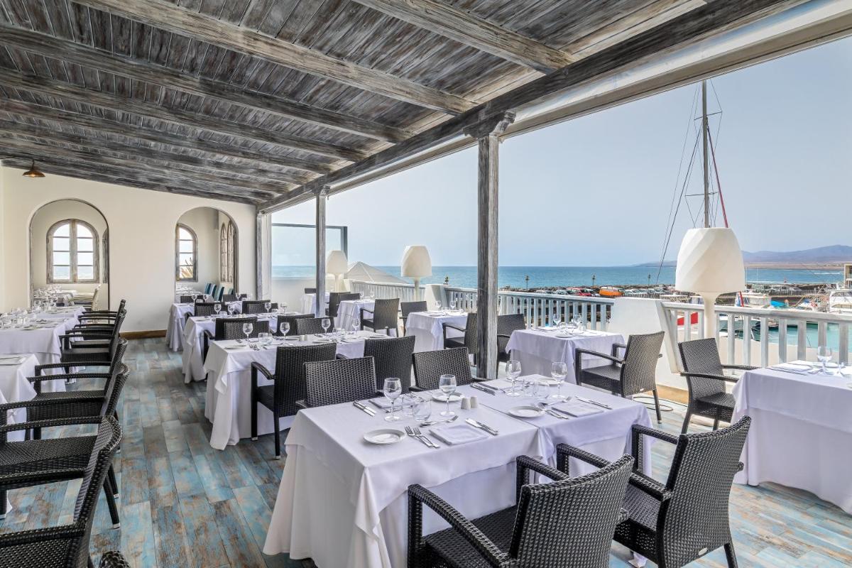 Un restaurante o sitio para comer en Barceló Fuerteventura Royal Level