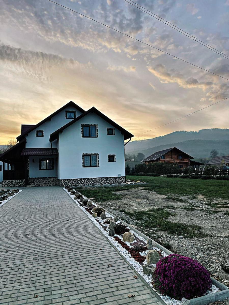 Casa din Podirei - Housity
