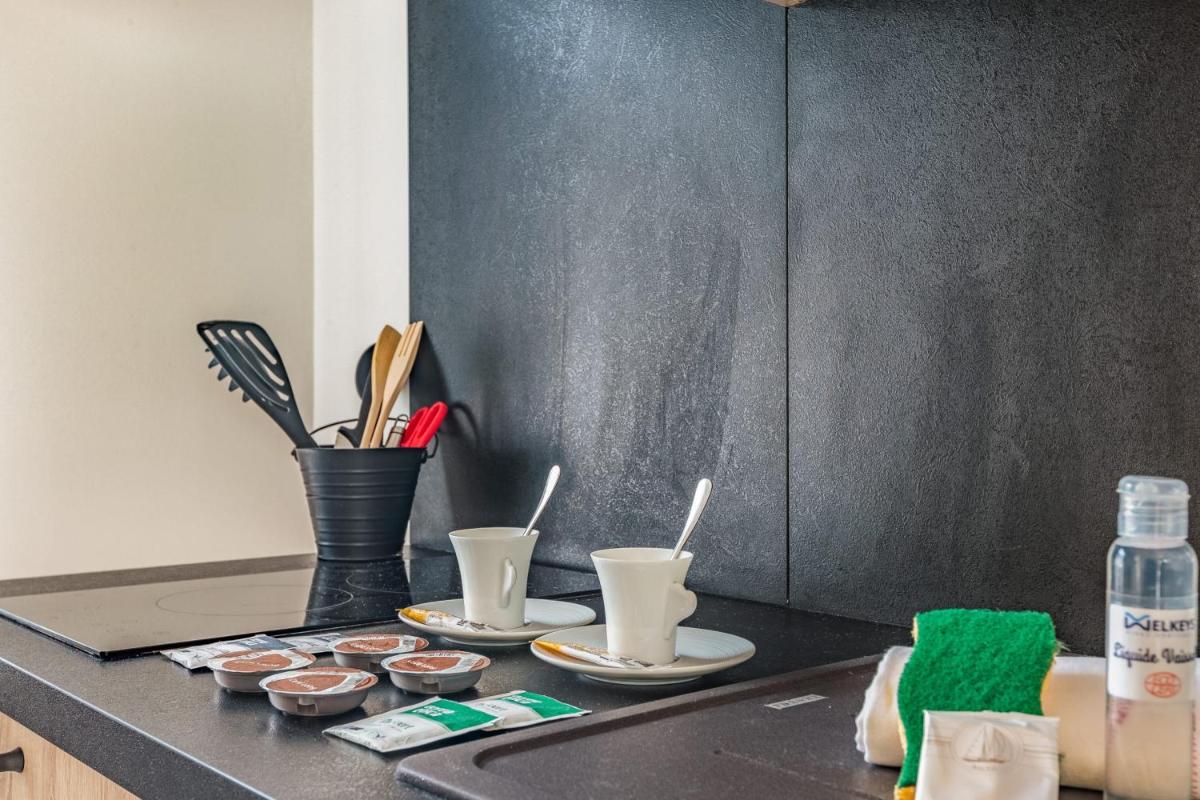 Suitetrails - Nice studio with veranda nearby the beach in La Flotte - Welkeys