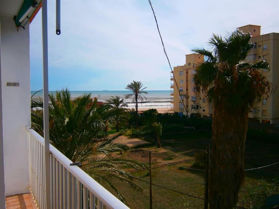 Apartamento junto a playa y cerca de campo de golf - Housity