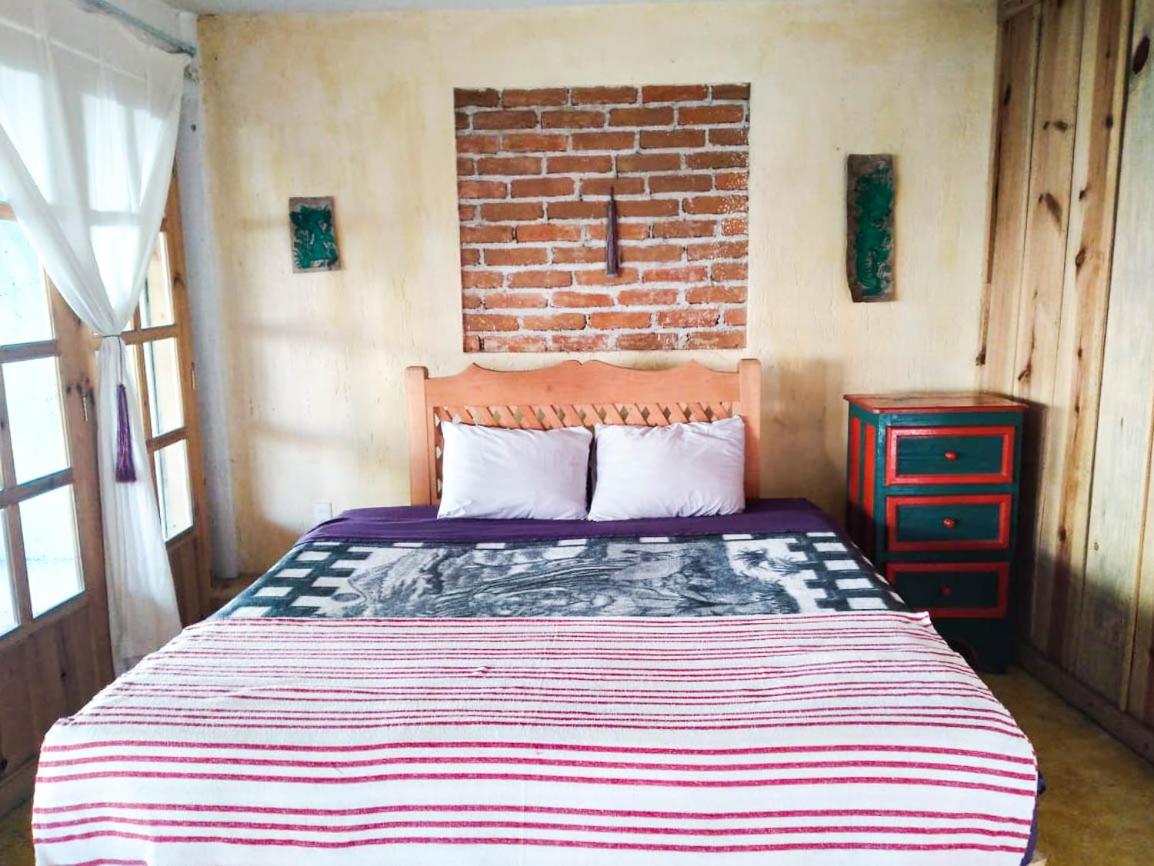 Suitetrails - Comfortable Mexican style house with balcony