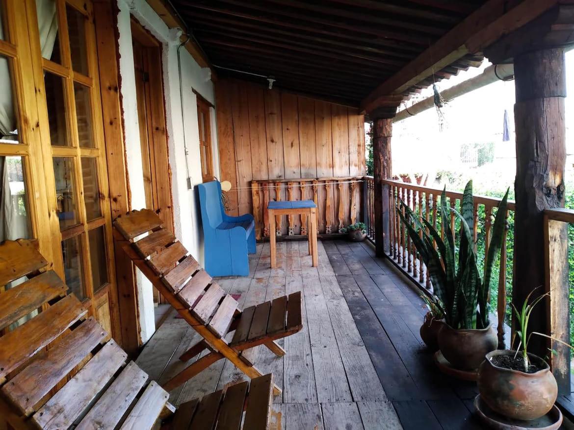 Suitetrails - Comfortable Mexican style house with balcony