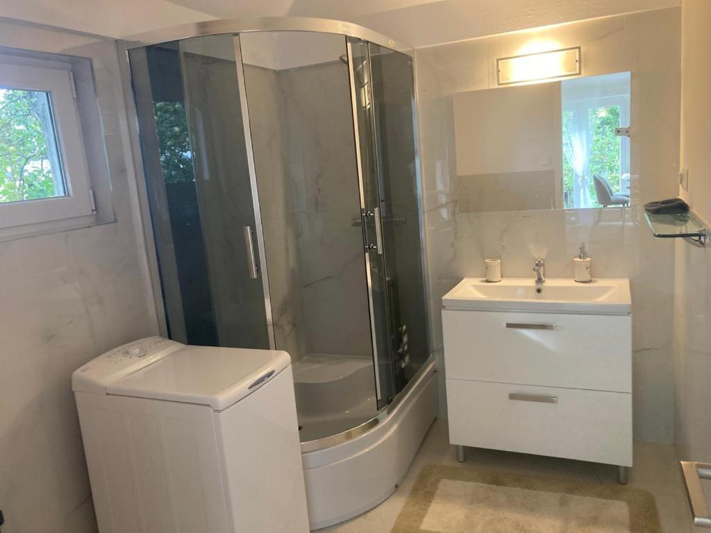 Villa Mato - Housity